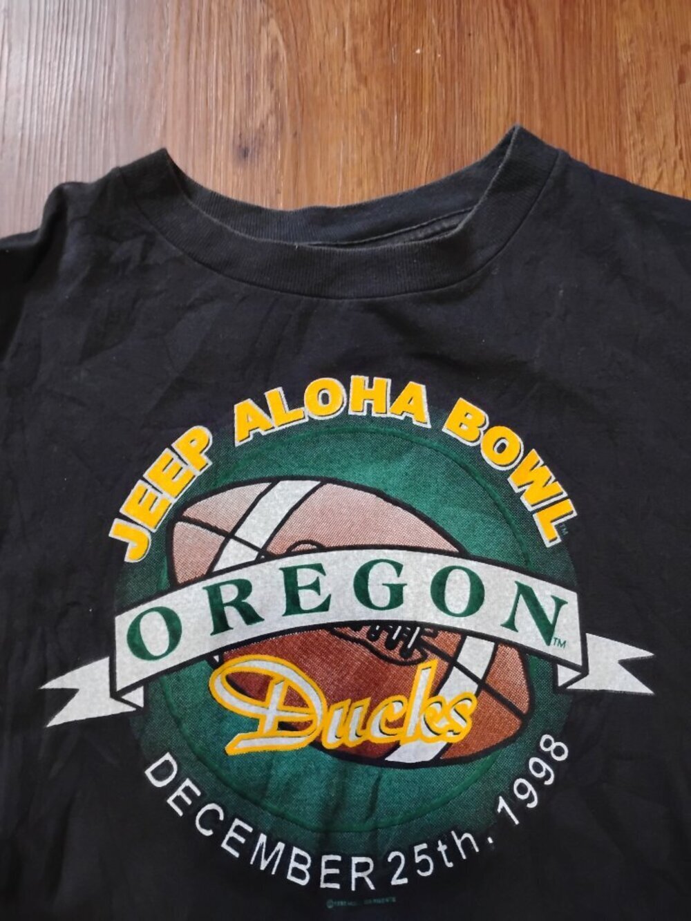 Vintage Oregon Ducks Jeep Aloha Bowl 1998 T-Shirt